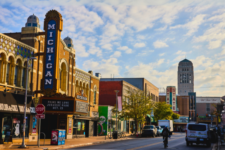 Mapa de Michigan destacando as melhores cidades para brasileiros